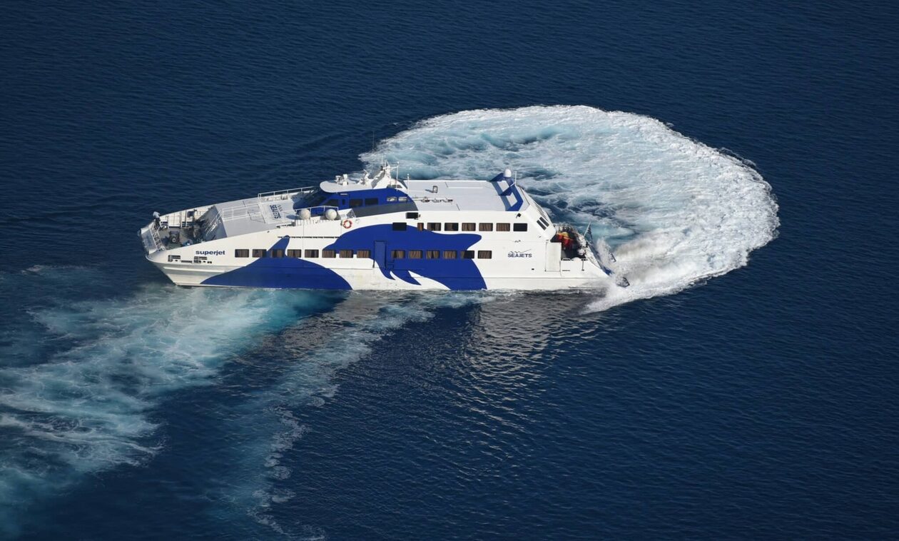 Η SEAJETS συγχαίρει το πλήρωμα του «SUPER JET» για τη διάσωση στο λιμάνι της Μήλου
