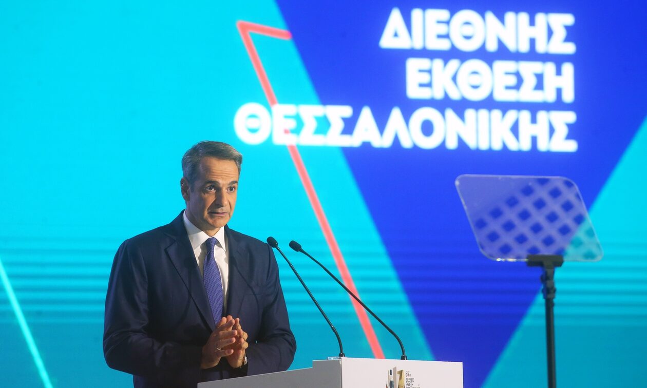 Μητσοτάκης: Ξεπαγώνουν τριετίες και επιδόματα προϋπηρεσίας των δημοσίων υπαλλήλων