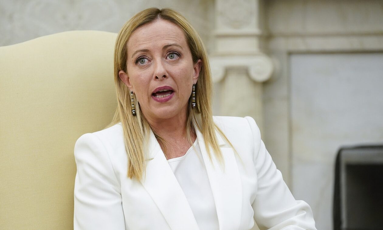 Η νέα γραμμή της Μελόνι για το μεταναστευτικό: Πολύμηνη προσωρινή κράτηση σε κλειστά κέντρα