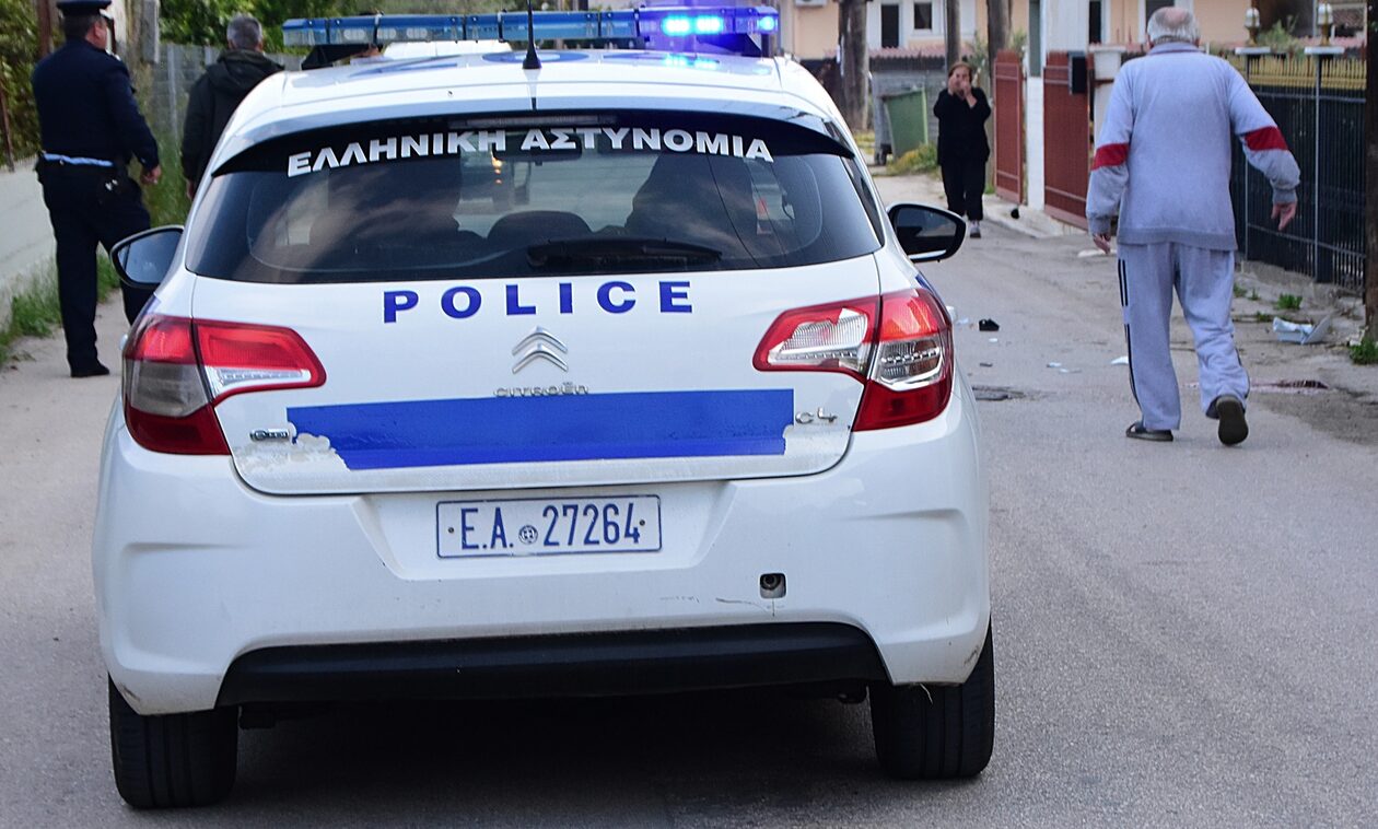 Πάρος: Συνελήφθη τεχνίτης που έκανε γυαλιά – καρφιά το σπίτι που επισκεύαζε