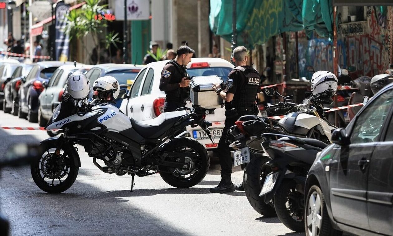 Δολοφονία στον Πειραιά: Την Τρίτη στον ανακριτή ο 68χρονος που σκότωσε τον 39χρονο