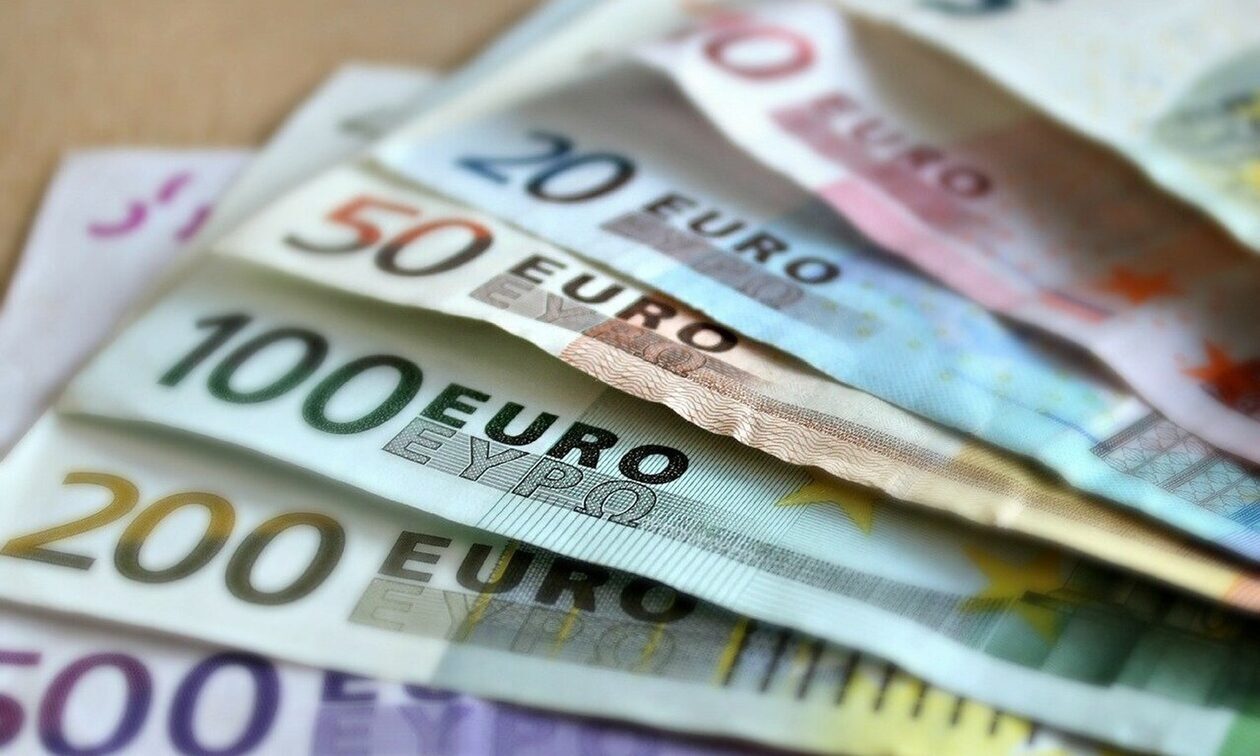 Ελάχιστο εγγυημένο εισόδημα: Αύξηση 8% από τον Δεκέμβριο