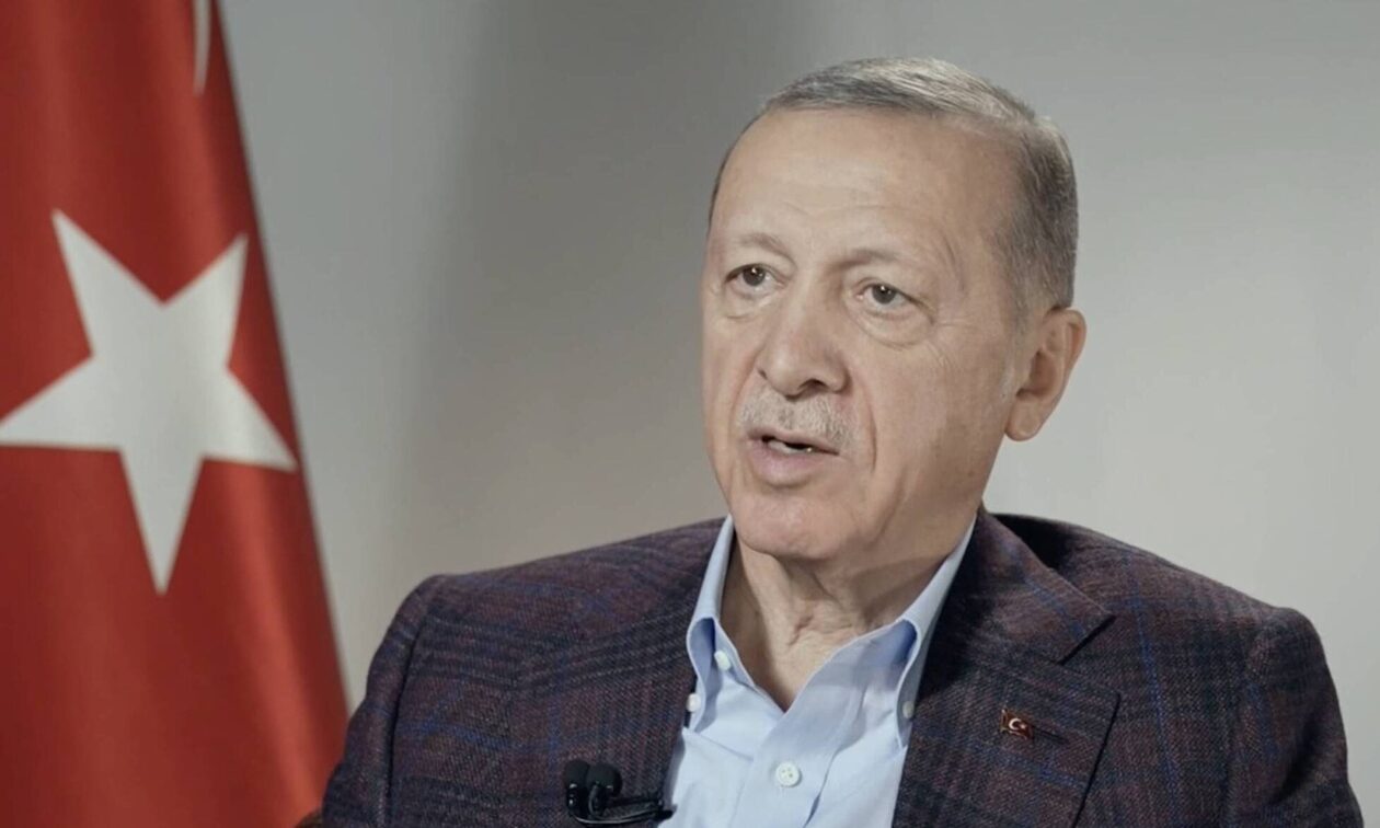 Ρετζέπ Ταγίπ Ερντογάν: «Δεν θα με διακόπτετε» – Η ερώτηση που τον έκανε να χάσει την ψυχραιμία του