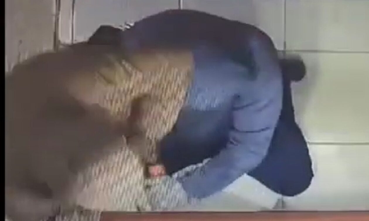 Θεσσαλονίκη: Βίντεο από διάρρηξη σε μηχάνημα αυτόματης πώλησης μικροπροϊόντων