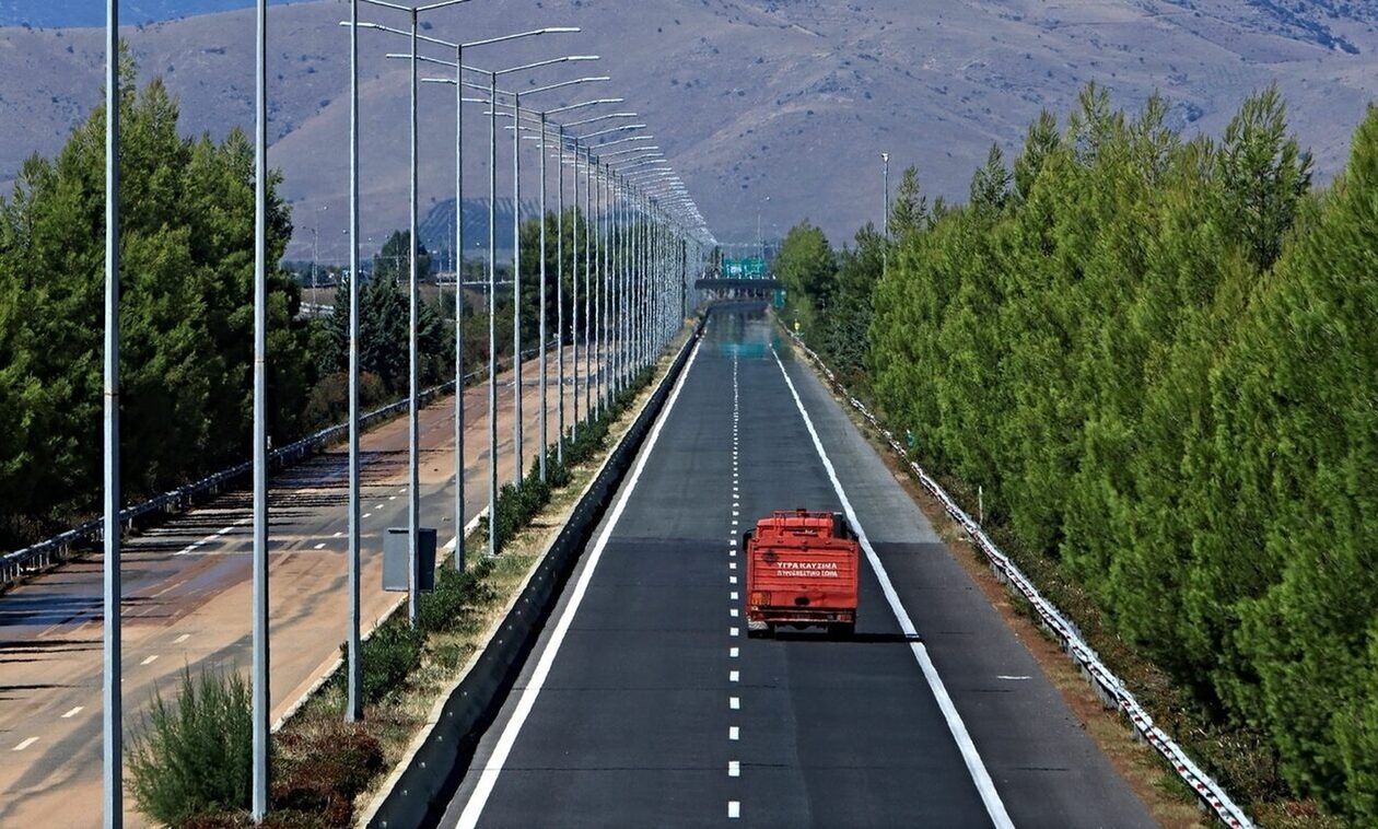 Ανοιχτή η εθνική οδός και για τα βαρέα οχήματα