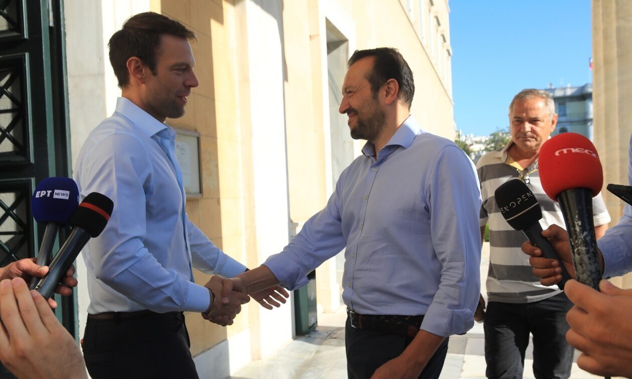 Σε δύο «βάρκες» οι υποστηριχτές Κασσελάκη – Αλλά το βράδυ, άλλα το… πρωί