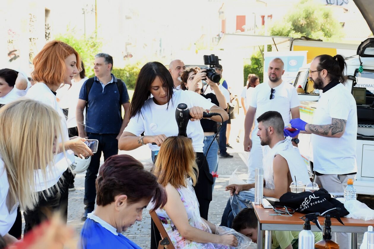 Το Κοινωνικό Κομμωτήριο του Κέντρου Υποδοχής & Αλληλεγγύης Δ. Αθηναίων έκλεισε 2 χρόνια φροντίδας