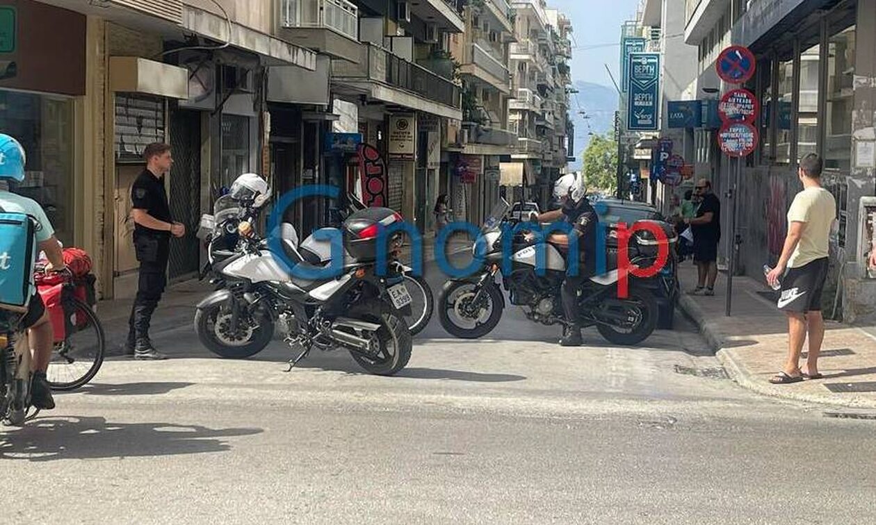 Πάτρα: Ύποπτος φάκελος στα ΕΛΤΑ  – Επί τόπου ειδική ομάδα της ΕΜΑΚ