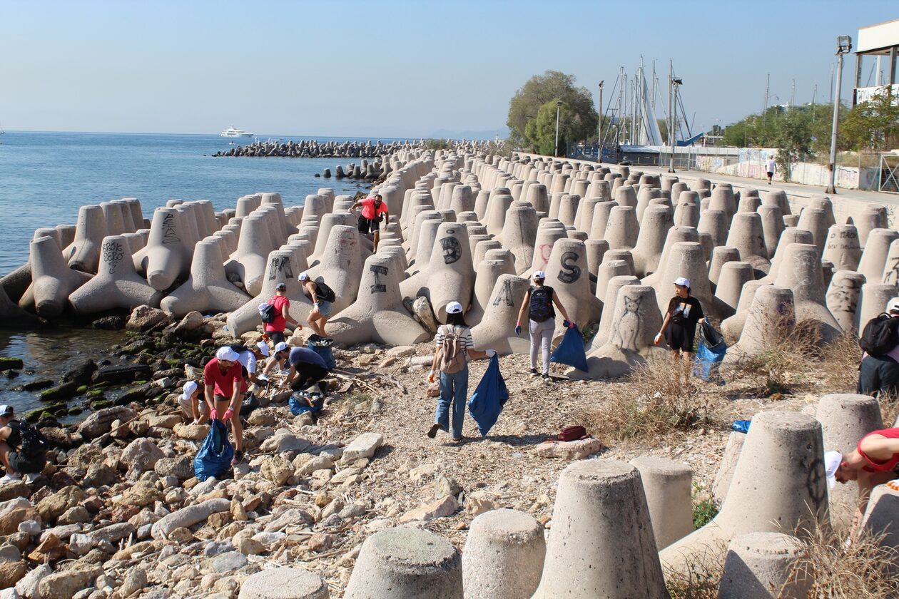 World Cleanup Day 2023: Οι εθελοντές της Teleperformance Greece για την προστασία παράκτιων περιοχών