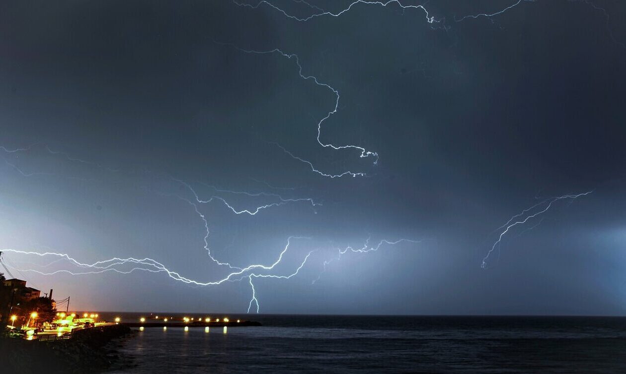 Ευρεία σύσκεψη αύριο για την κακοκαιρία – Σε εφαρμογή επιχειρησιακό σχέδιο για τις πλημμύρες