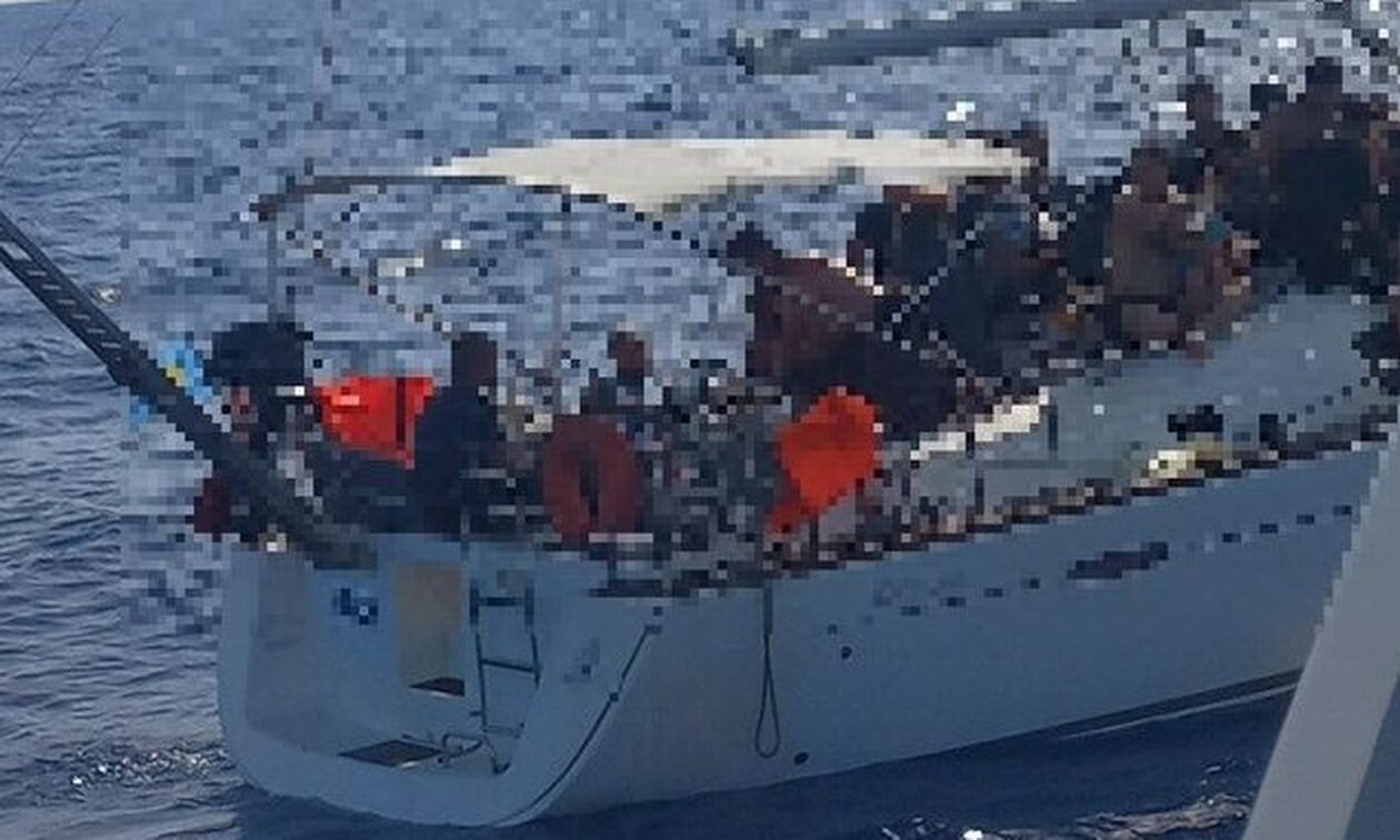 Αστυπάλαια: Επιχείρηση διάσωσης 76 ατόμων – Συνελήφθησαν δύο διακινητές