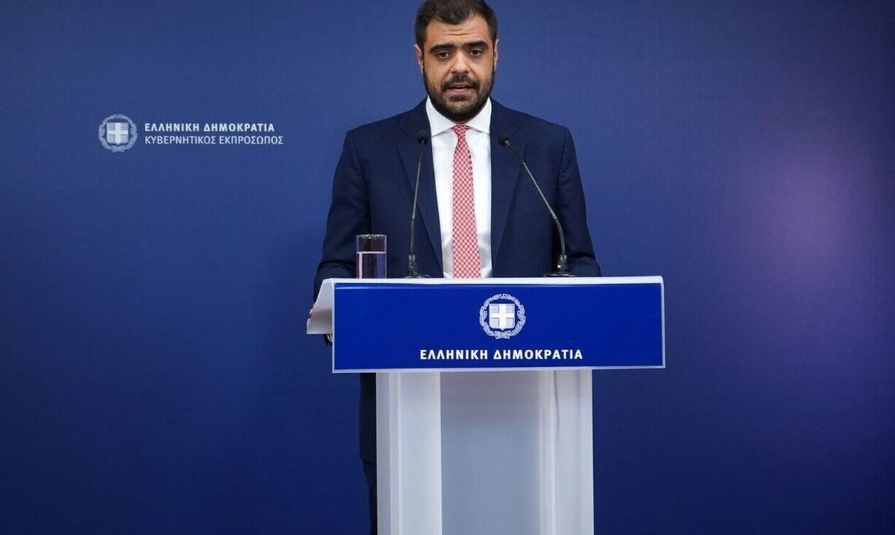 LIVE – Παύλος Μαρινάκης: Ενημέρωση πολιτικών συντακτών