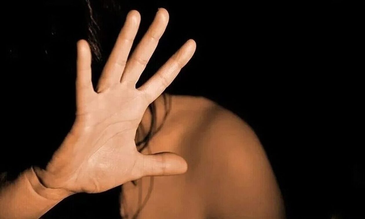 Φρίκη στην Κυλλήνη: Βίασαν ομαδικά 28χρονη σε χωράφι – Την προσέγγισαν μέσω Facebook