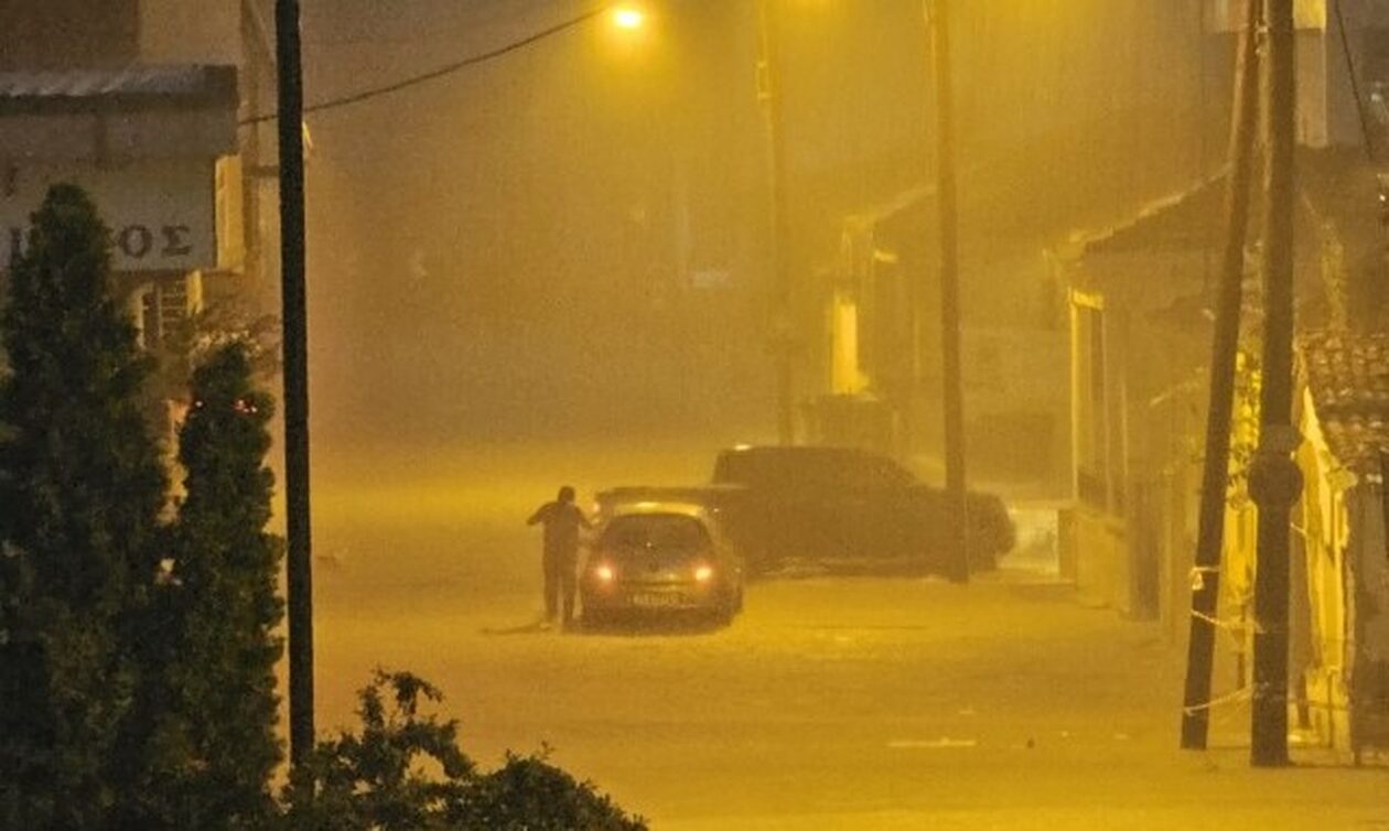 Κακοκαιρία Elias: Οι δρόμοι στα Τρίκαλα έγιναν… και πάλι ποτάμια – Εγκλωβίστηκαν οι οδηγοί