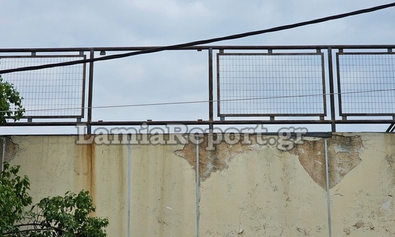 Λαμία: Χειρουργείται στα πόδια ο μαθητής που έπεσε σε σχολείο – ΕΔΕ διέταξε το υπουργείο Παιδείας