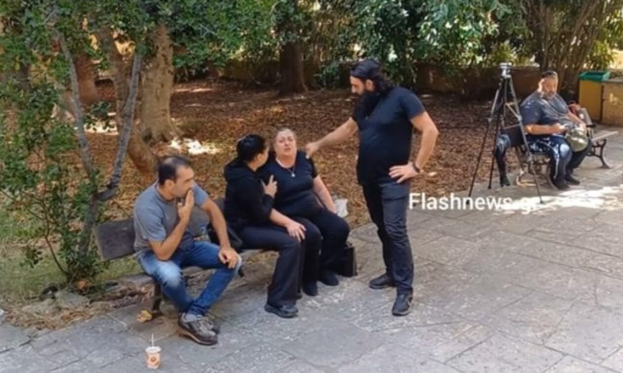 «Όλοι είστε φονιάδες – Ρήμαξε την ψυχή της μάνας μου»: Ένταση στη δίκη για το φονικό στον Μυλοπόταμο