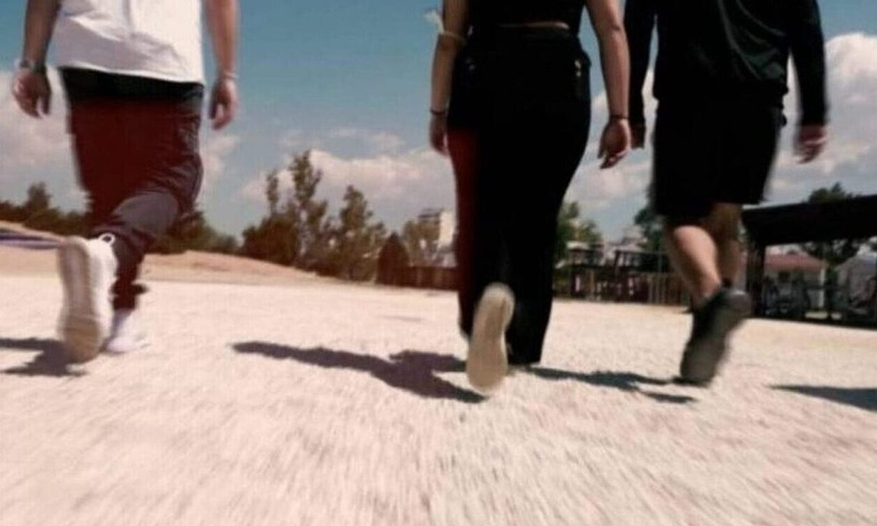 Συνελήφθησαν ανήλικοι που αποπειράθηκαν να ληστέψουν άλλους ανήλικους