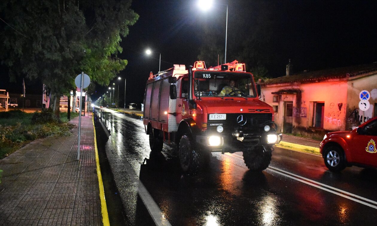 Κακοκαιρία Elias: 330 απομακρύνσεις πολιτών στον Βόλο – Πάνω από 800 κλήσεις στην Πυροσβεστική