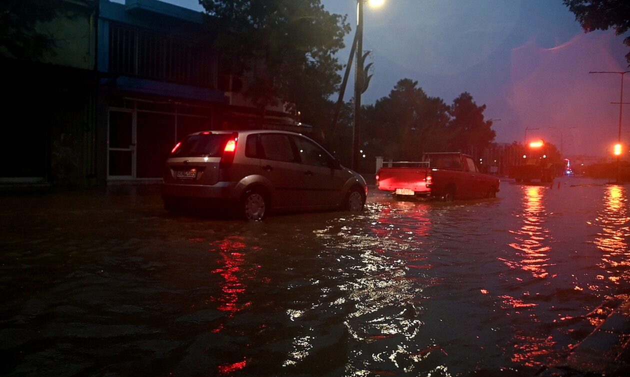 Κακοκαιρία Elias: Νέο μήνυμα από το 112 για απομάκρυνση κατοίκων σε τέσσερις περιοχές της Καρδίτσας