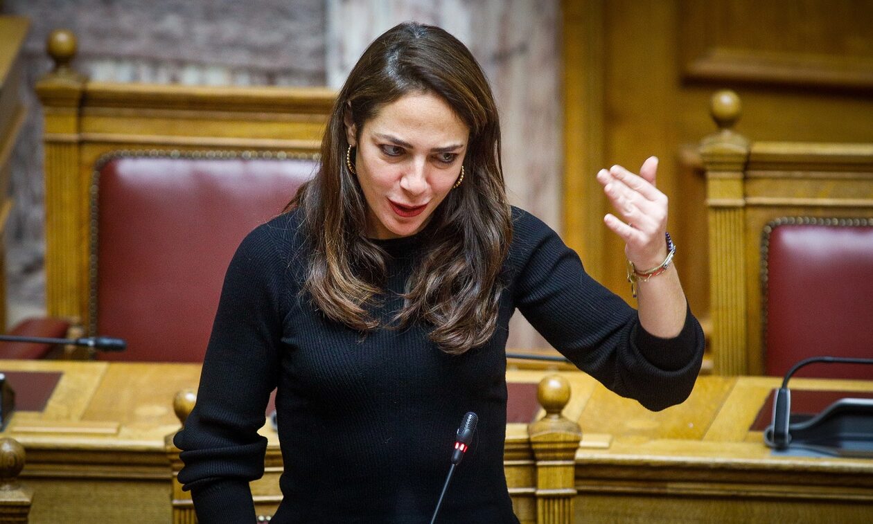 Η Δόμνα Μιχαηλίδου απαντά στο «απρόσκλητη» του Στέφανου Κασσελάκη – «Τον υποδέχθηκα ως όφειλα»