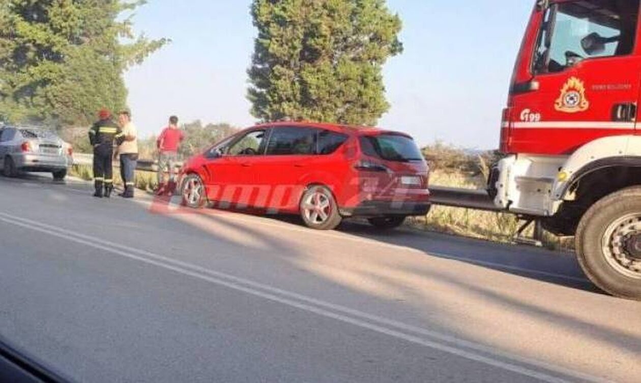 Πάτρα: «Φούντωσε» όχημα εν κινήσει – Σώθηκε από θαύμα ο οδηγός