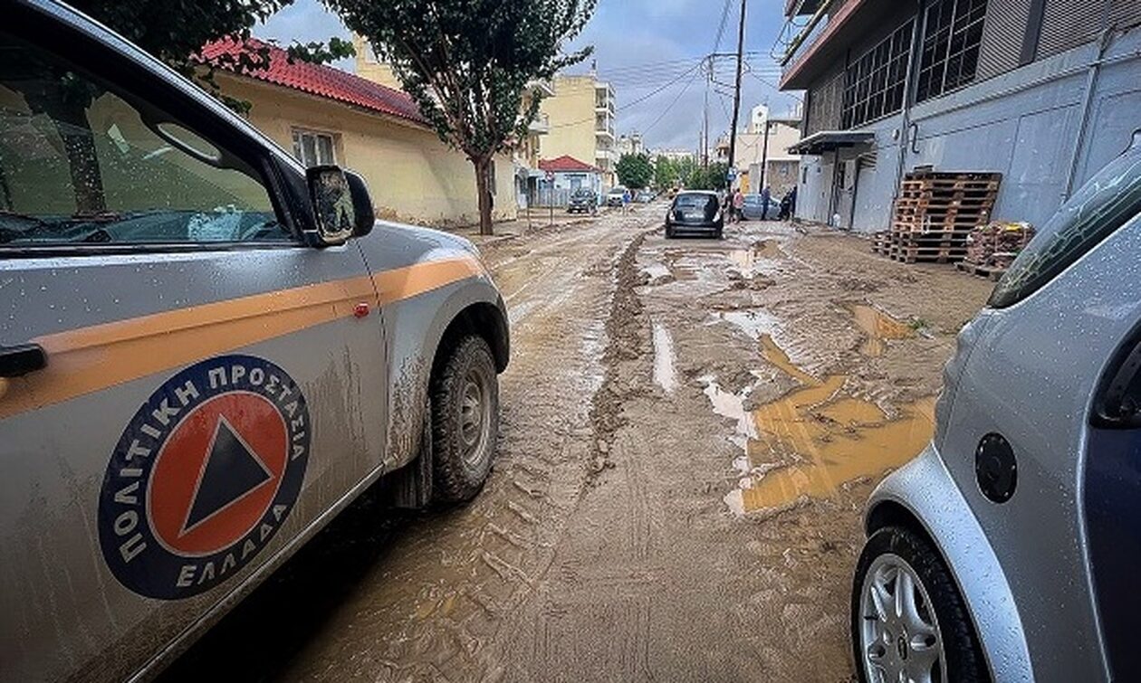 Ο Βόλος στις λάσπες – Χωρίς υδροδότηση ακόμα μεγάλο μέρος της πόλης