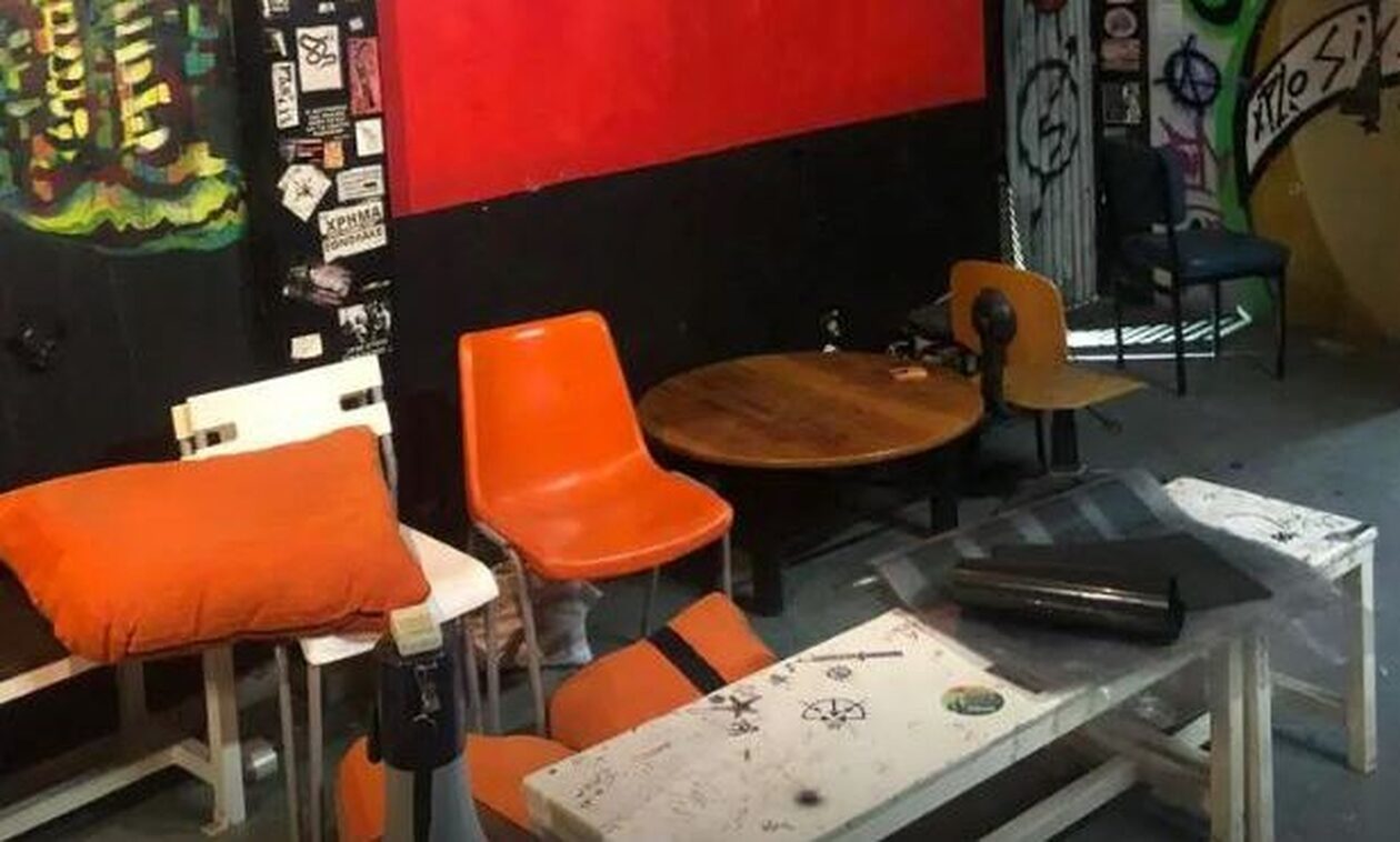 ΕΛΑΣ: Ρόπαλα, τσεκούρια και κράνη εντοπίστηκαν σε καταλήψεις σε Μετσόβιο και Πανεπιστήμιο Κρήτης