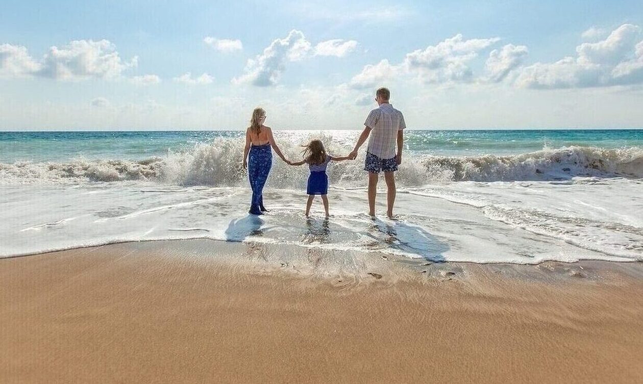 Επίδομα παιδιού Α21: Ωρα αυξήσεων – Τέσσερις χρήσιμες ερωτήσεις και απαντήσεις