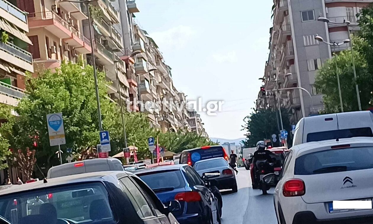 Θεσσαλονίκη: Γέφυρα σωτηρίας για να μεταφερθεί στο νοσοκομείο παιδί που κατάπιε αντικείμενο