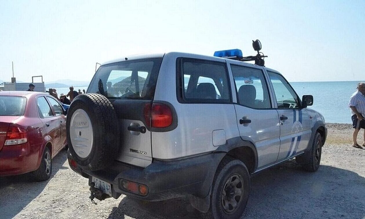 Συναγερμός στην Αργολίδα – Αυτοκίνητο έπεσε στη θάλασσα