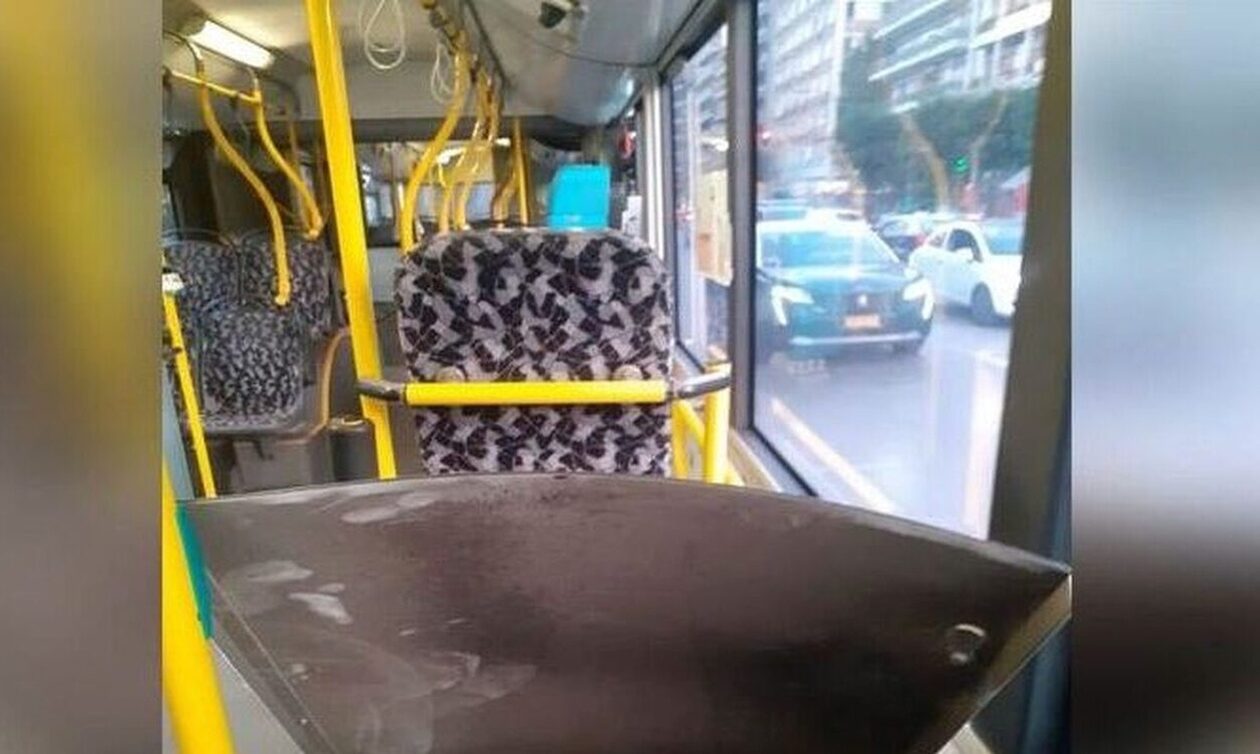 Θεσσαλονίκη: Της ήρθε η οροφή στο λεωφορείο στο… κεφάλι – «Θα μου το άνοιγε στα δυο»