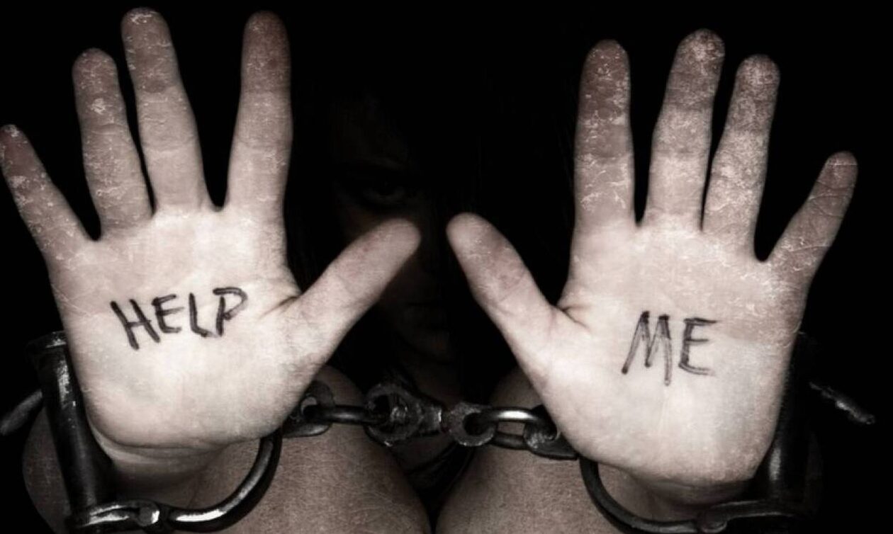 Αποκάλυψη Newsbomb: Η γυναίκα-κλειδί και το τηλεφώνημα του αστυνομικού στο θύμα