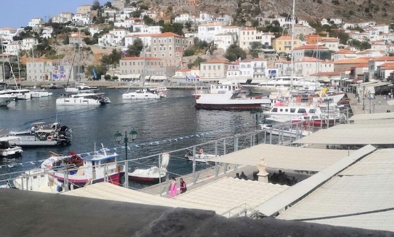 Ύδρα: Σύλληψη 25χρονου για κακοποίηση ζώου εντός του λιμανιού