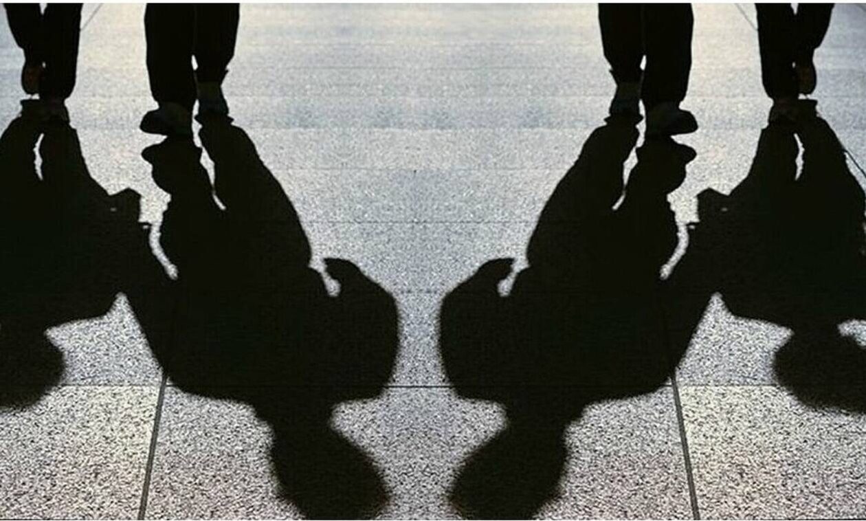 Δύο επιθέσεις εναντίον ανηλίκων έξω από τον σταθμό Ειρήνη – Έσπασαν τα δάχτυλα 13χρονου
