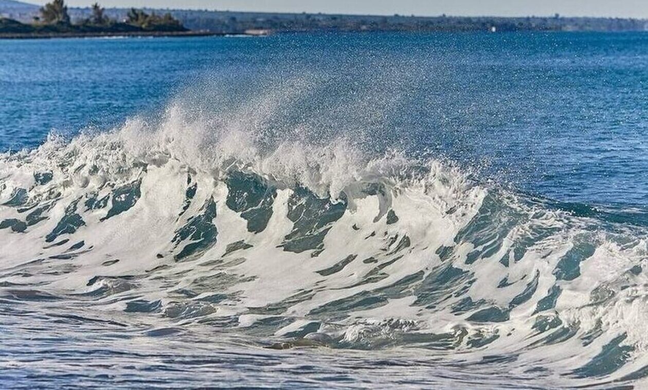 Χανιά: Οι διακοπές 58χρονης κατέληξαν σε τραγωδία – Παρασύρθηκε από τα κύματα