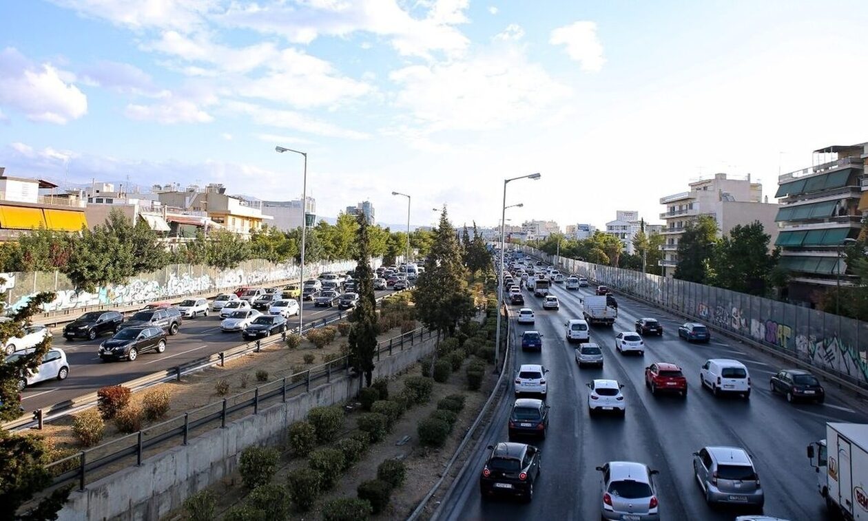 Κίνηση στους δρόμους της Αττικής από νωρίς το πρωί της Τετάρτης 4 Οκτωβρίου