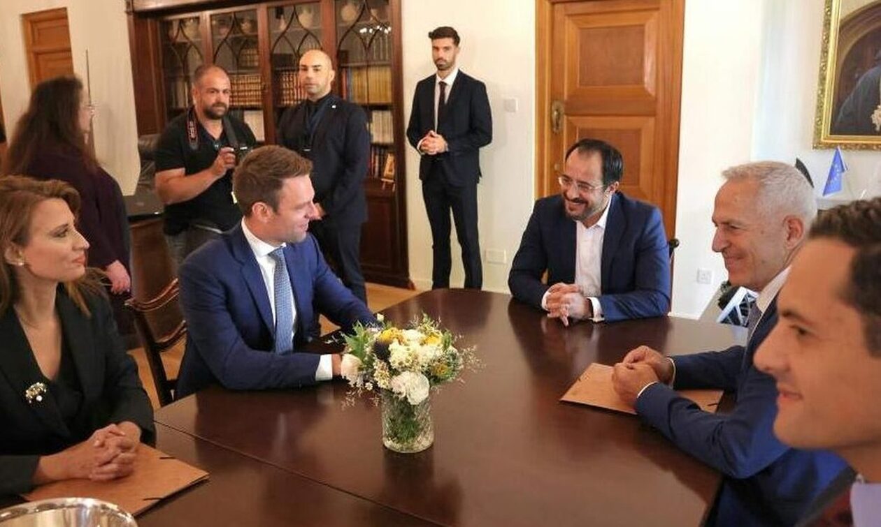 Χριστοδουλίδης και Κασσελάκης συμφώνησαν να συνεχίσουν τη συνεργασία