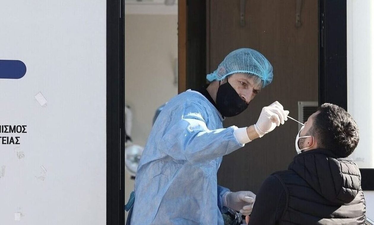 Κορονοϊός: «Καμπανάκι» από Μαγιορκίνη – «Υπήρξε μεγάλη έξαρση τον Ιούλιο, έρχεται αύξηση κρουσμάτων»