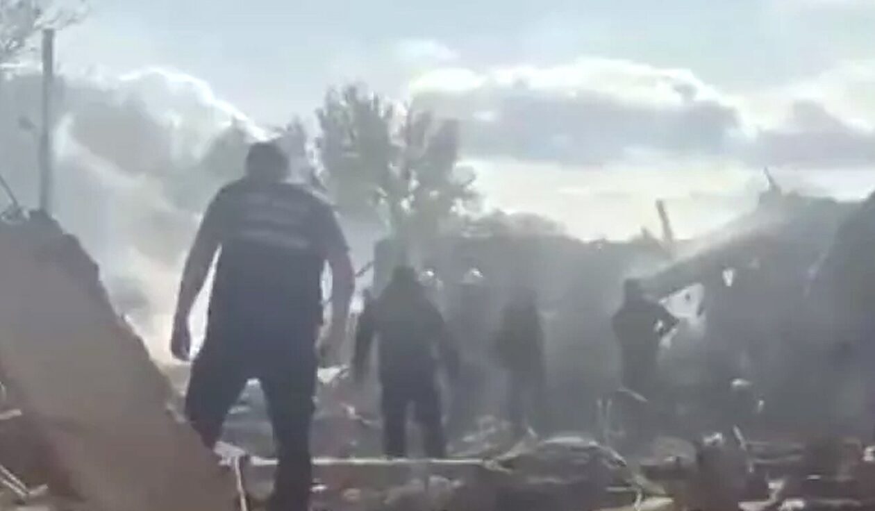Ρωσικό πλήγμα στο Χάρκοβο: Τουλάχιστον 49 οι νεκροί σε καφενείο χωριού, λένε οι Ουκρανοί