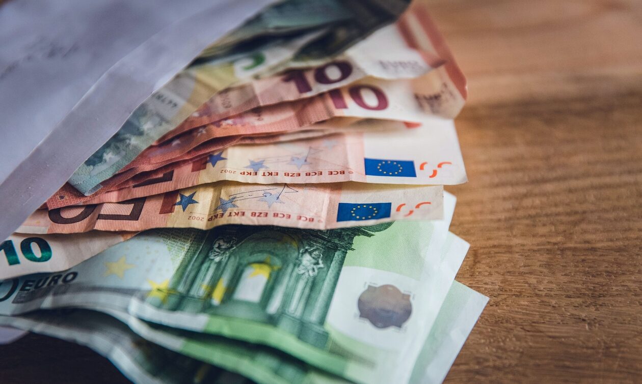 «Κλείδωσε» η αύξηση εισφορών για 1.000.000 ασφαλισμένους – Υπολογίστε επιβαρύνσεις και ανταλλάγματα