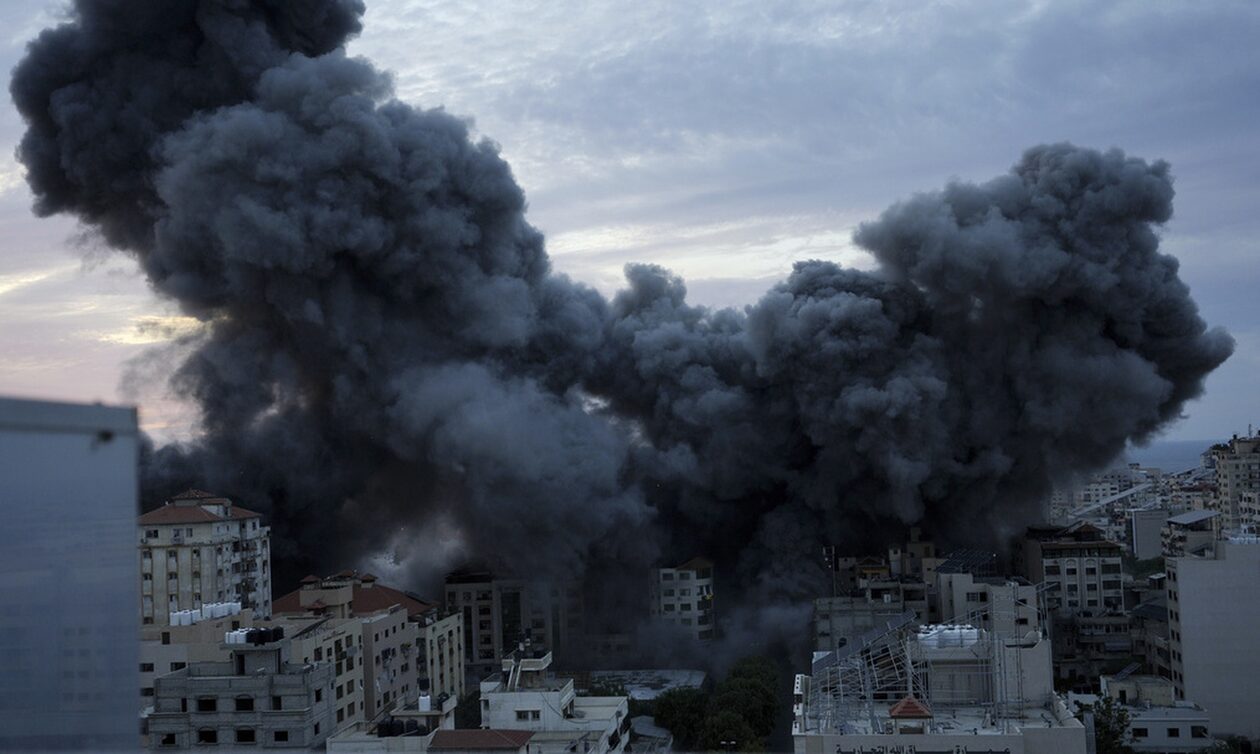 Ισραήλ: Αεροπορικές επιδρομές στη Γάζα – Αναφορές για πολλούς νεκρούς στα ερείπεια