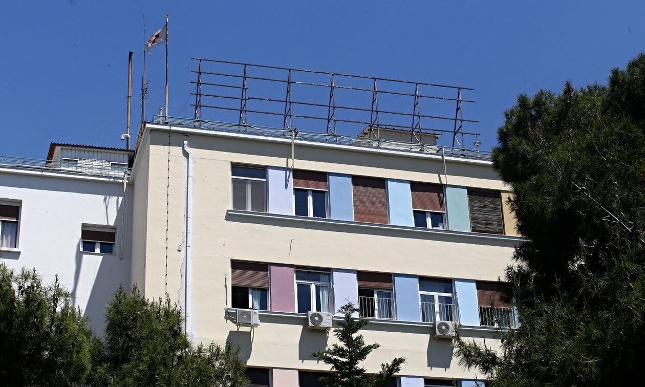 Θήβα: «Βουτιά» θανάτου ηλικιωμένου από τον πέμπτο όροφο του νοσοκομείου