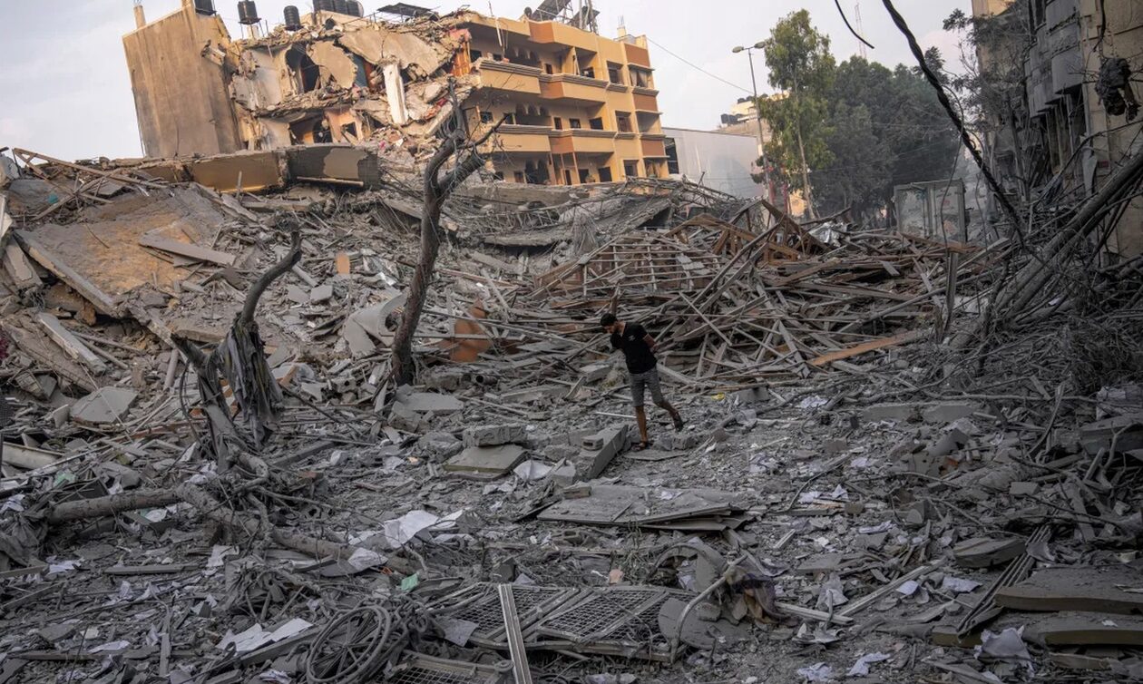 Σχολείο στη Γάζα χτυπήθηκε από ρουκέτα – Φιλοξενούσε 225 άτομα