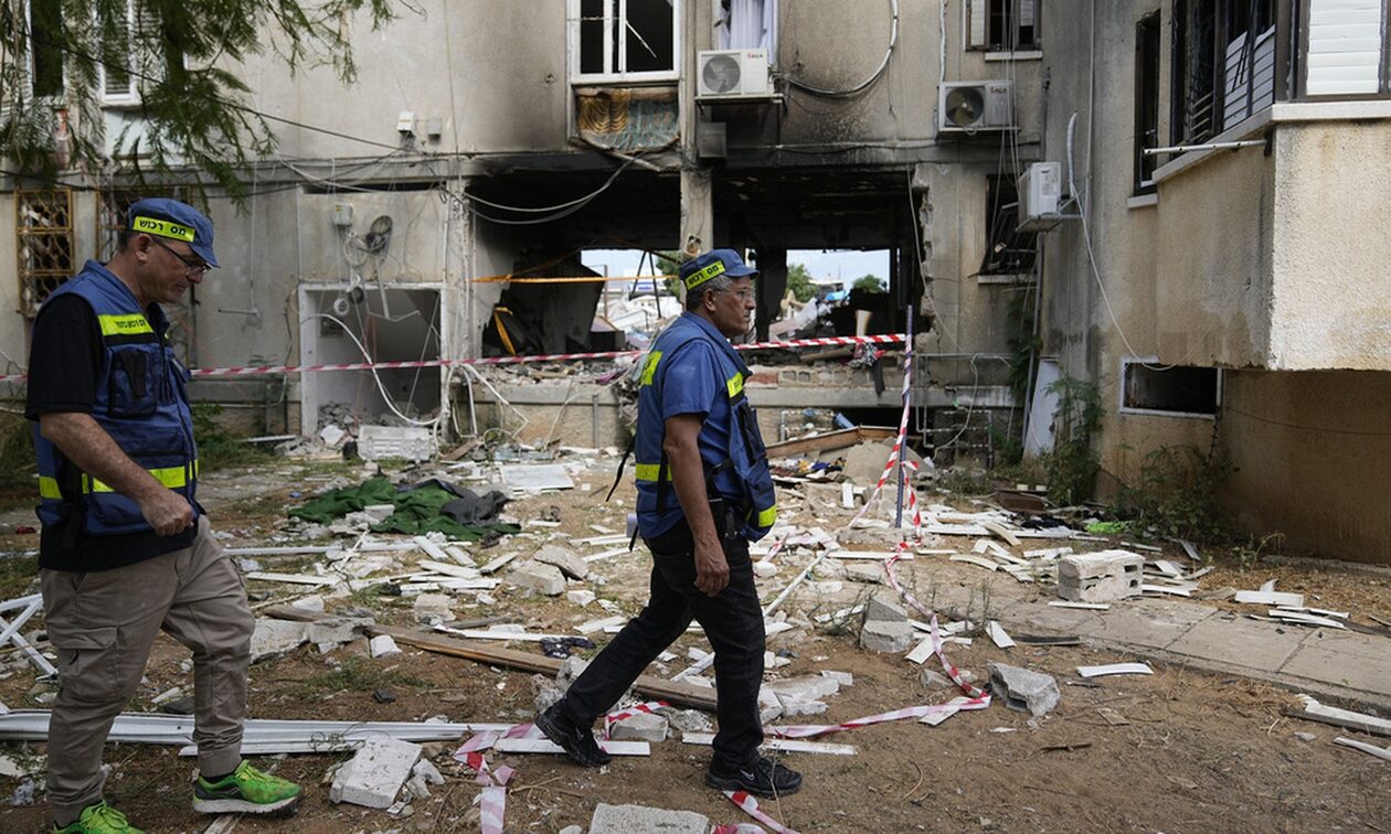 Ισραήλ: Εκλιπαρούν για βοήθεια οι συγγενείς των αιχμαλώτων – «Τα κοριτσάκια μου είναι μωρά»