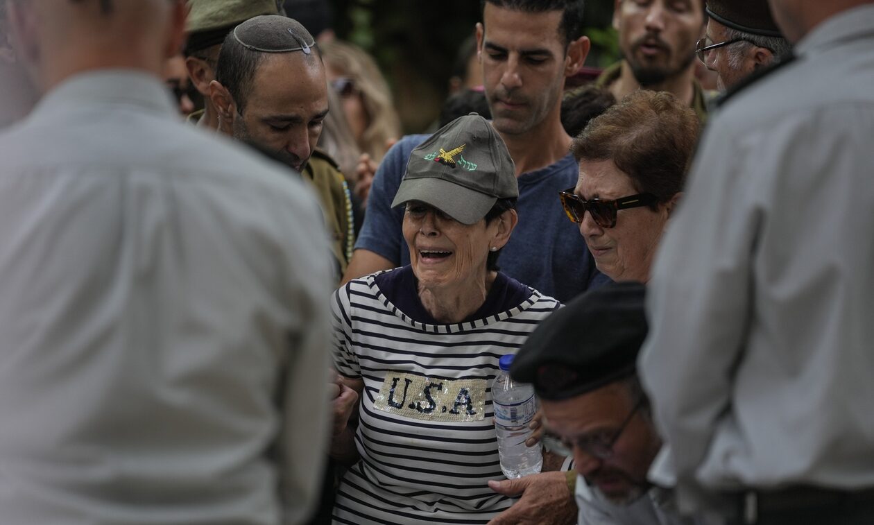 Σε απόγνωση πολίτες του Ισραήλ και της Γάζας – «Φτάνει, έχω περάσει όλη μου τη ζωή σε πόλεμο»