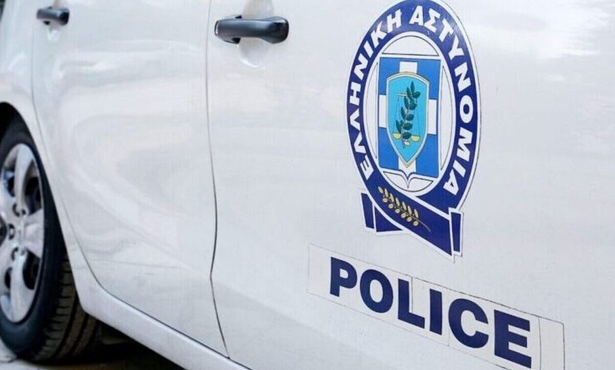 Νέα Σμύρνη: Ο απόλυτος τρόμος για εργαζόμενο σε περίπτερο – Ληστές πυροβόλησαν την πόρτα