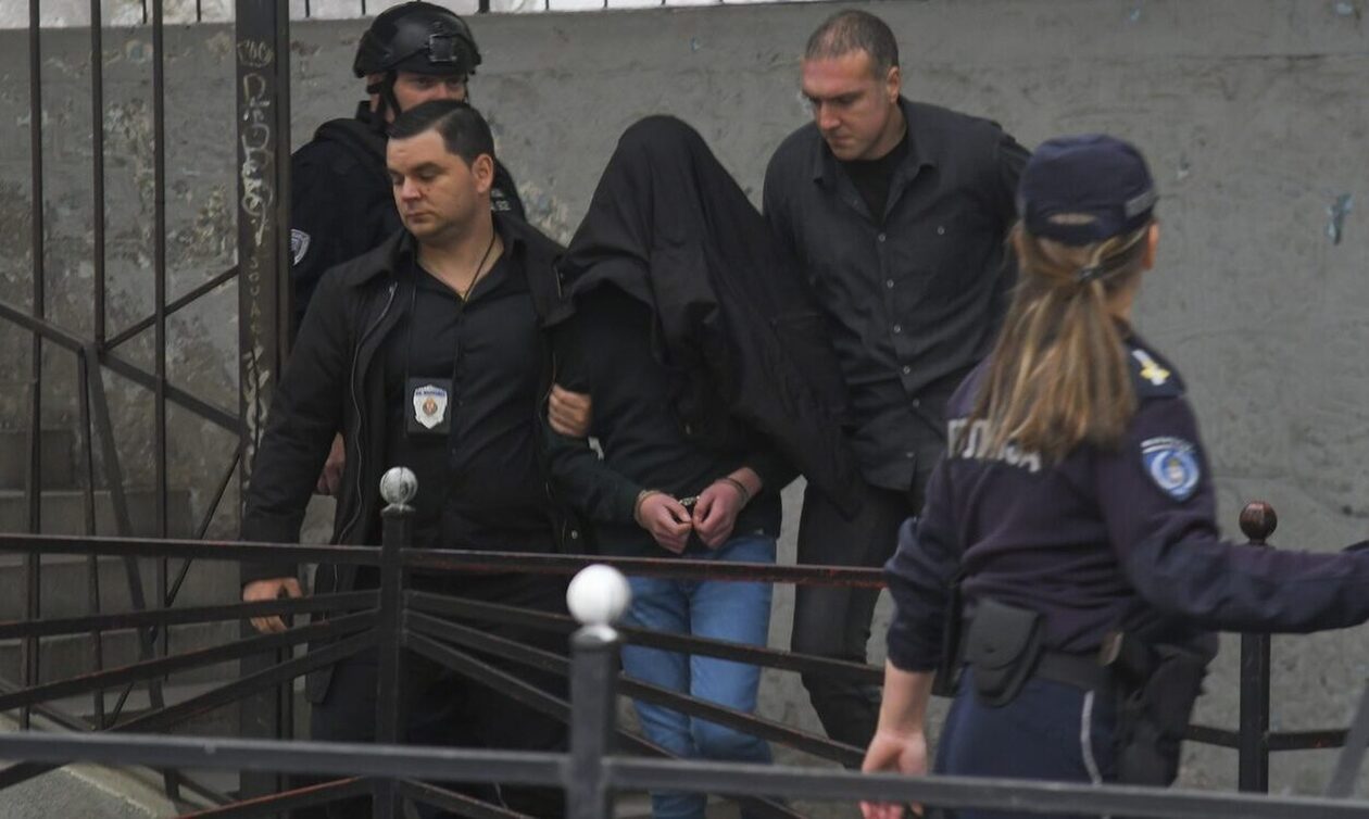 Σερβία: Ποινική δίωξη στους γονείς του 13χρονου που σκόρπισε τον θάνατο σε σχολείο