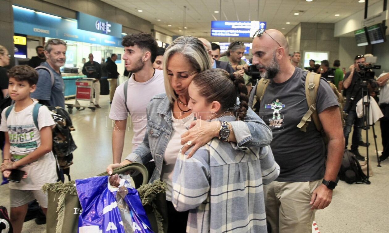 Συγκλονίζουν οι μαρτυρίες των 90 Ελλήνων που επέστρεψαν από το Ισραήλ – «Ζήσαμε τον απόλυτο εφιάλτη»