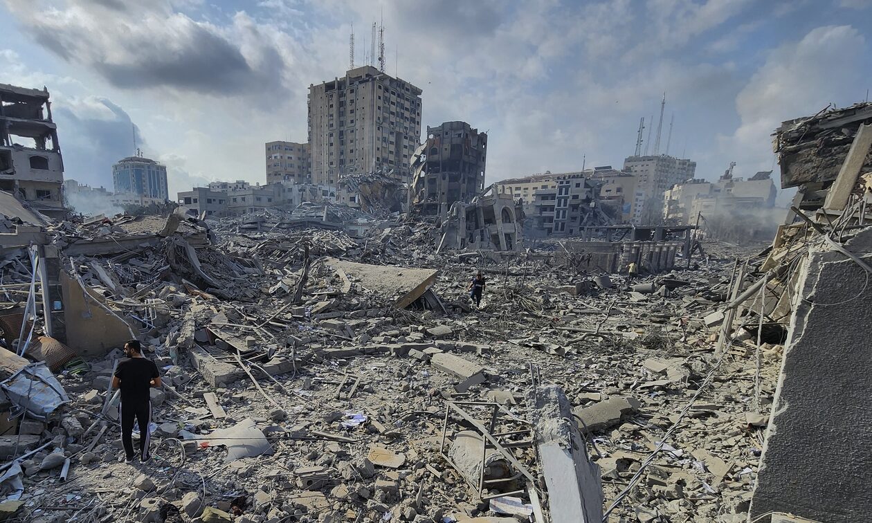 Ισραηλινοί στρατιώτες βρήκαν δεκάδες αποκεφαλισμένες σορούς – Τουλάχιστον 1.200 νεκροί συνολικά