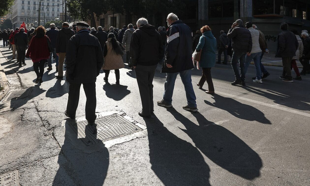 Συντάξεις Νοεμβρίου: Οι ημερομηνίες πληρωμής για ΙΚΑ, ΟΑΕΕ, ΟΓΑ, ΝΑΤ, Δημόσιο
